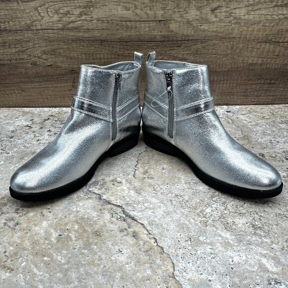 Portland Boot Co Wendy Silver Ankle Boots Girls 4M Metallic Zip Block Heel - Picture 4 of 9